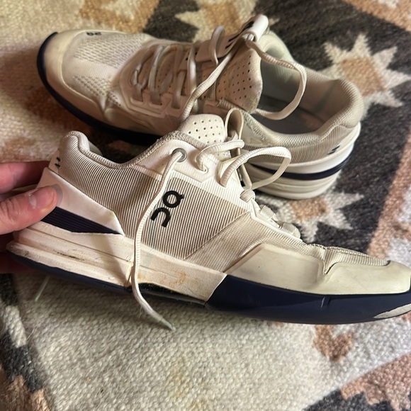 ON running sneakers - Picture 6 of 6